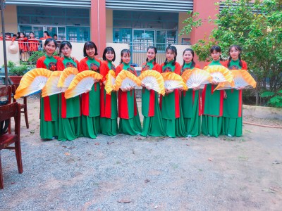 Giáo viên tham gia Hội thi văn nghệ xã Minh Tân